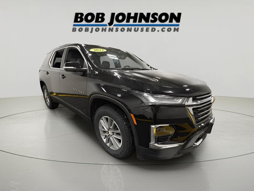 2023 Chevrolet Traverse LT Leather FWD