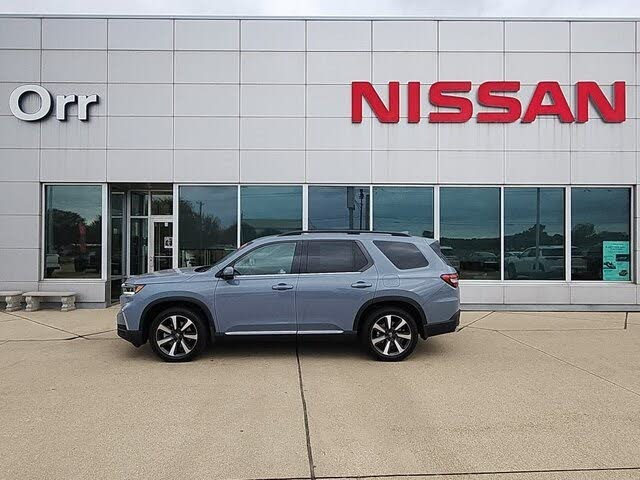 2023 Honda Pilot Touring FWD