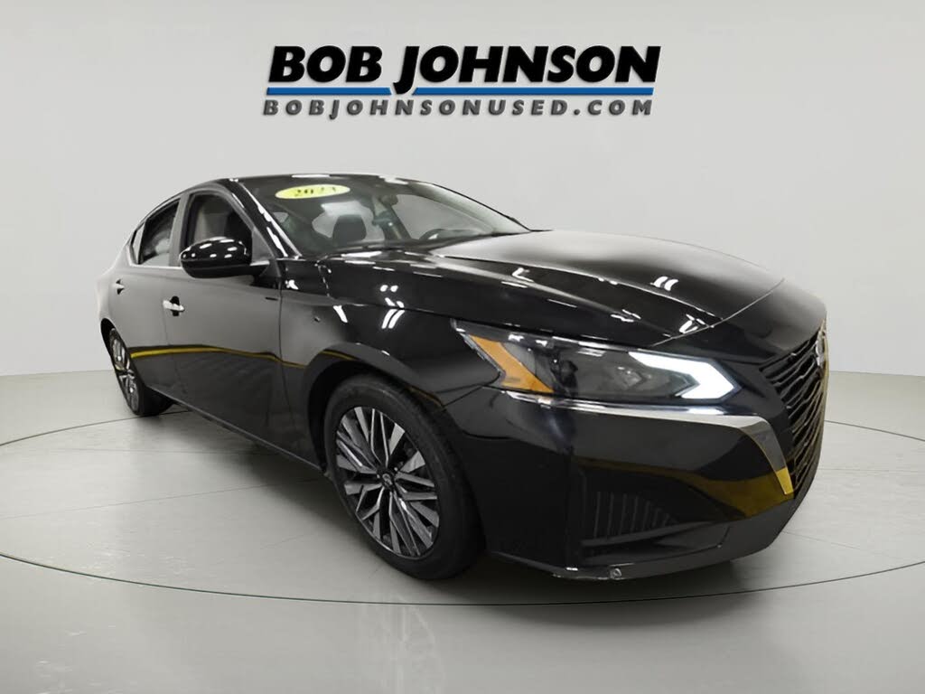 2023 Nissan Altima 2.5 SV FWD