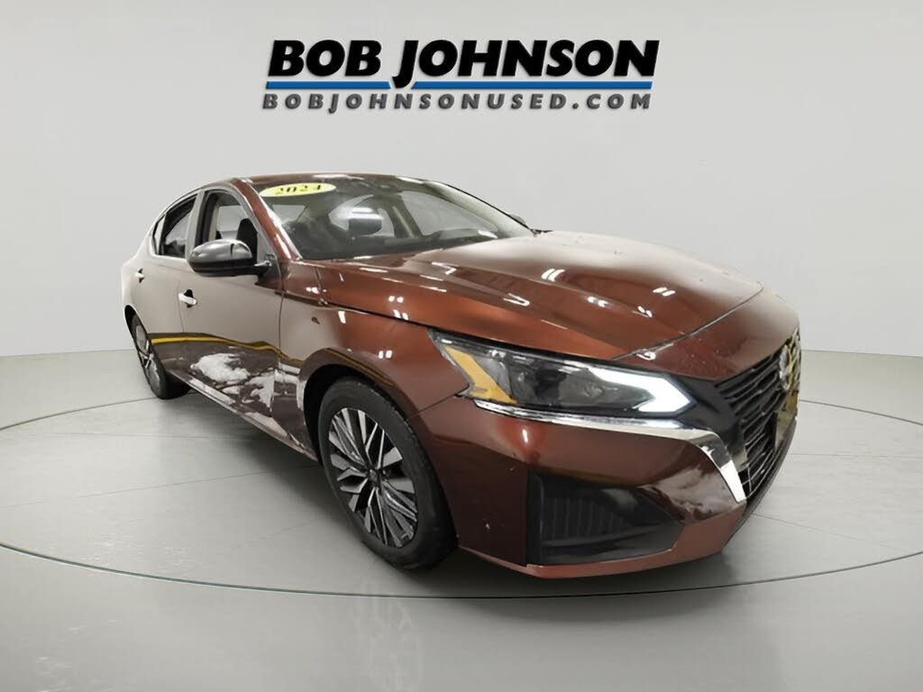 2024 Nissan Altima 2.5 SV FWD