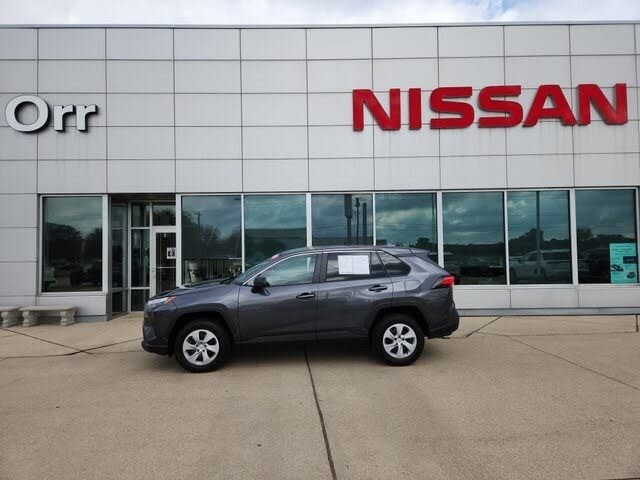 2024 Toyota RAV4 LE FWD