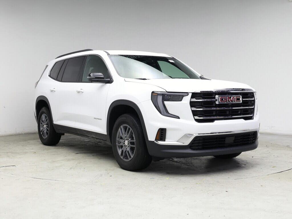 2025 GMC Acadia Elevation FWD