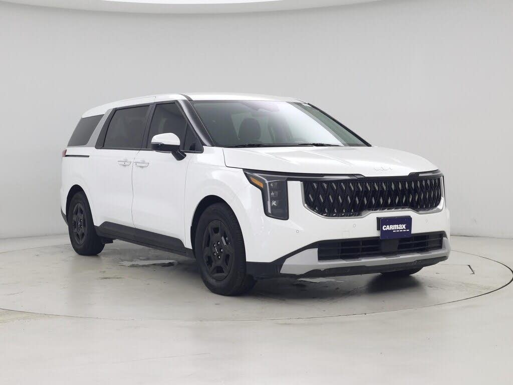 2025 Kia Carnival LXS FWD