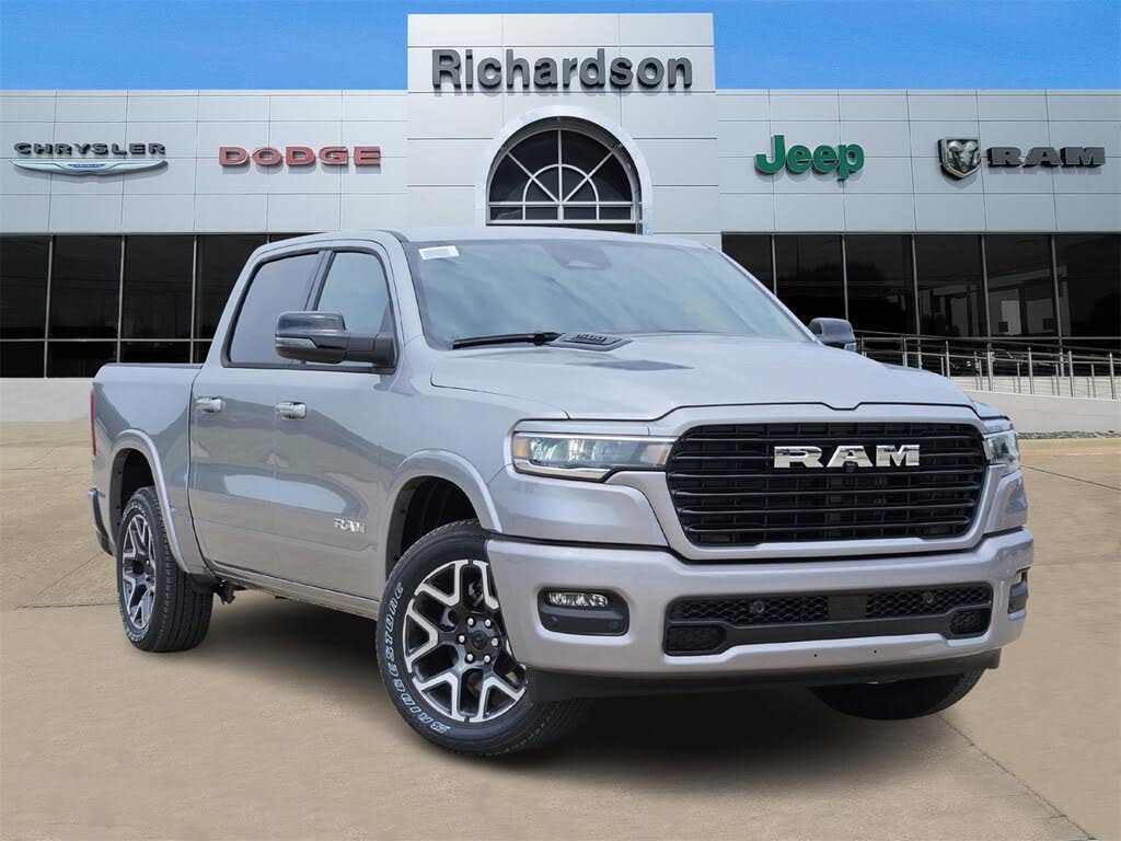 2026 RAM 1500 Laramie Crew Cab 4WD