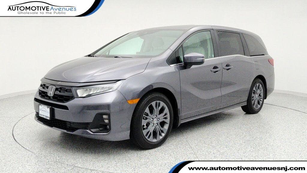 2025 Honda Odyssey Touring FWD