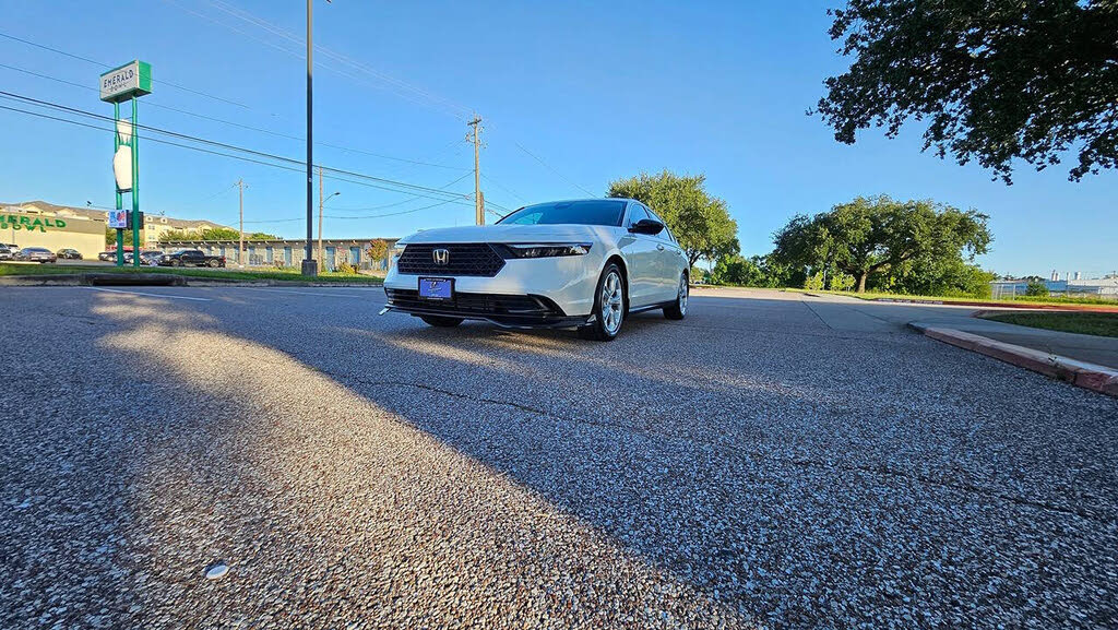 2023 Honda Accord LX FWD