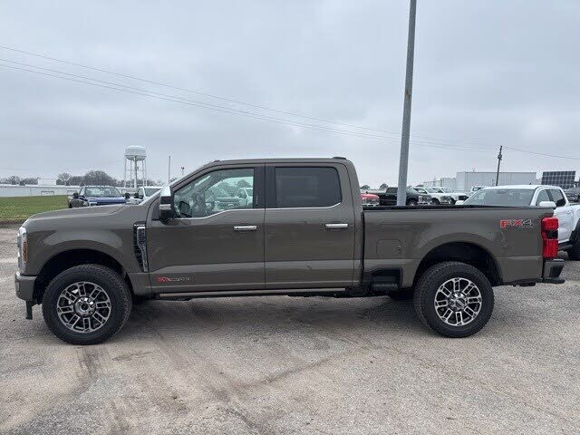 2026 Ford F-250 Super Duty Platinum Crew Cab 4WD