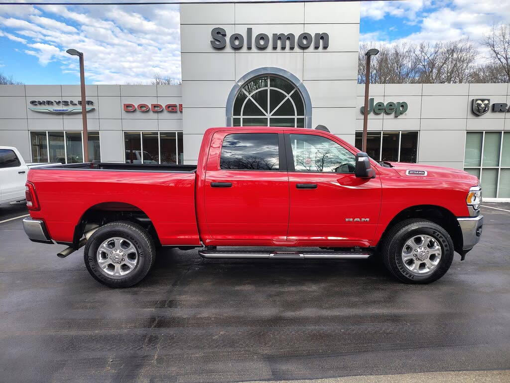 2024 RAM 2500 Big Horn Crew Cab 4WD