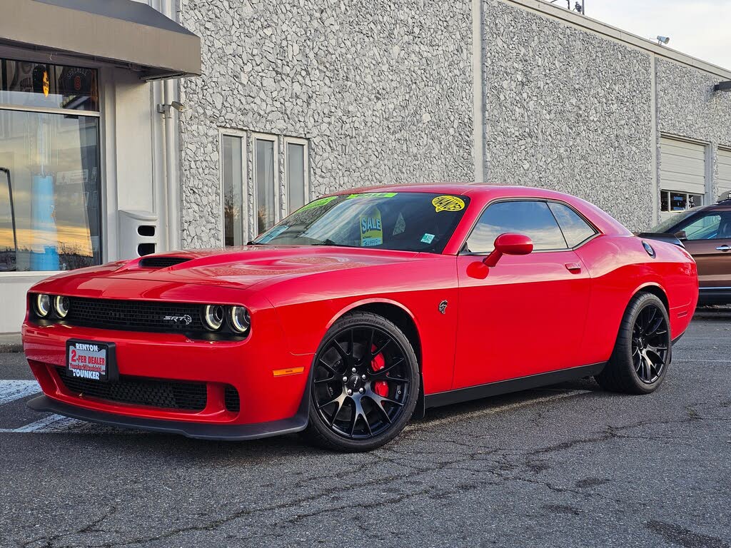 2015 Dodge Challenger SRT Hellcat RWD