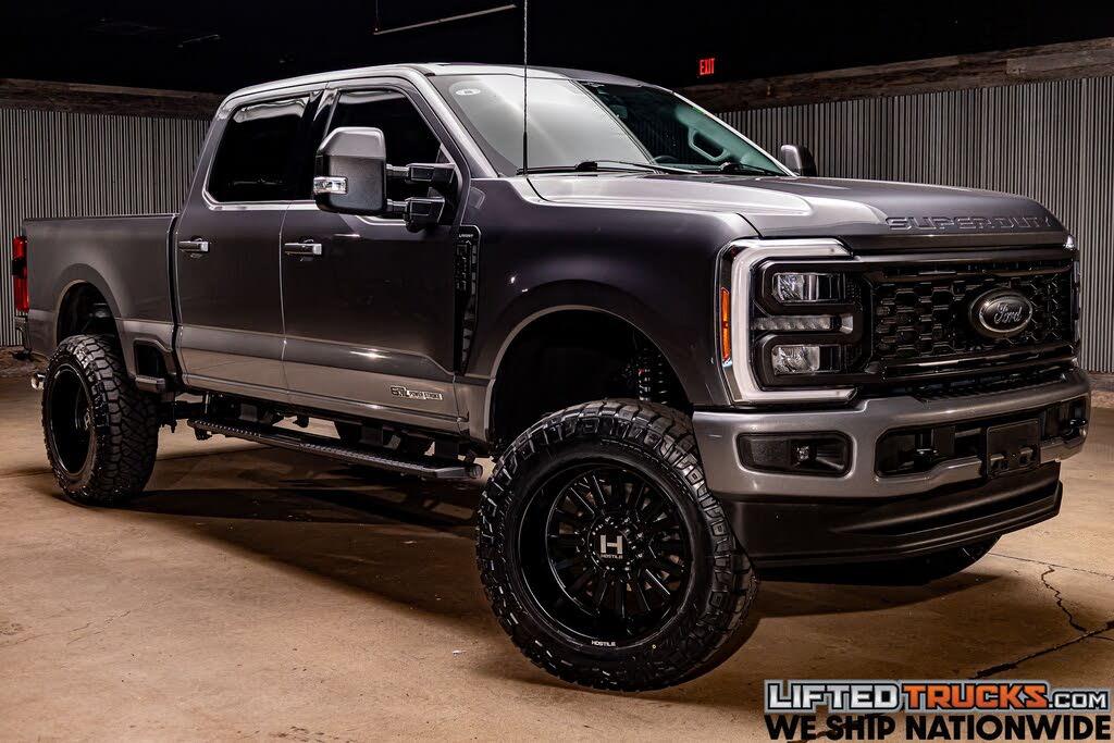 2023 Ford F-250 Super Duty Lariat Crew Cab 4WD