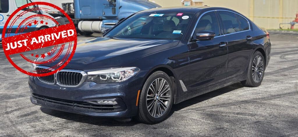 2017 BMW 5 Series 530i Sedan RWD