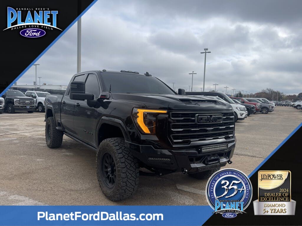 2024 GMC Sierra 2500HD AT4 Crew Cab 4WD