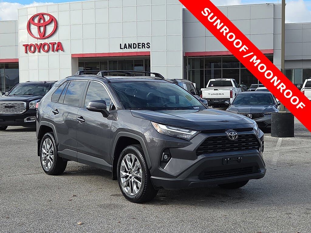 2024 Toyota RAV4 XLE Premium FWD