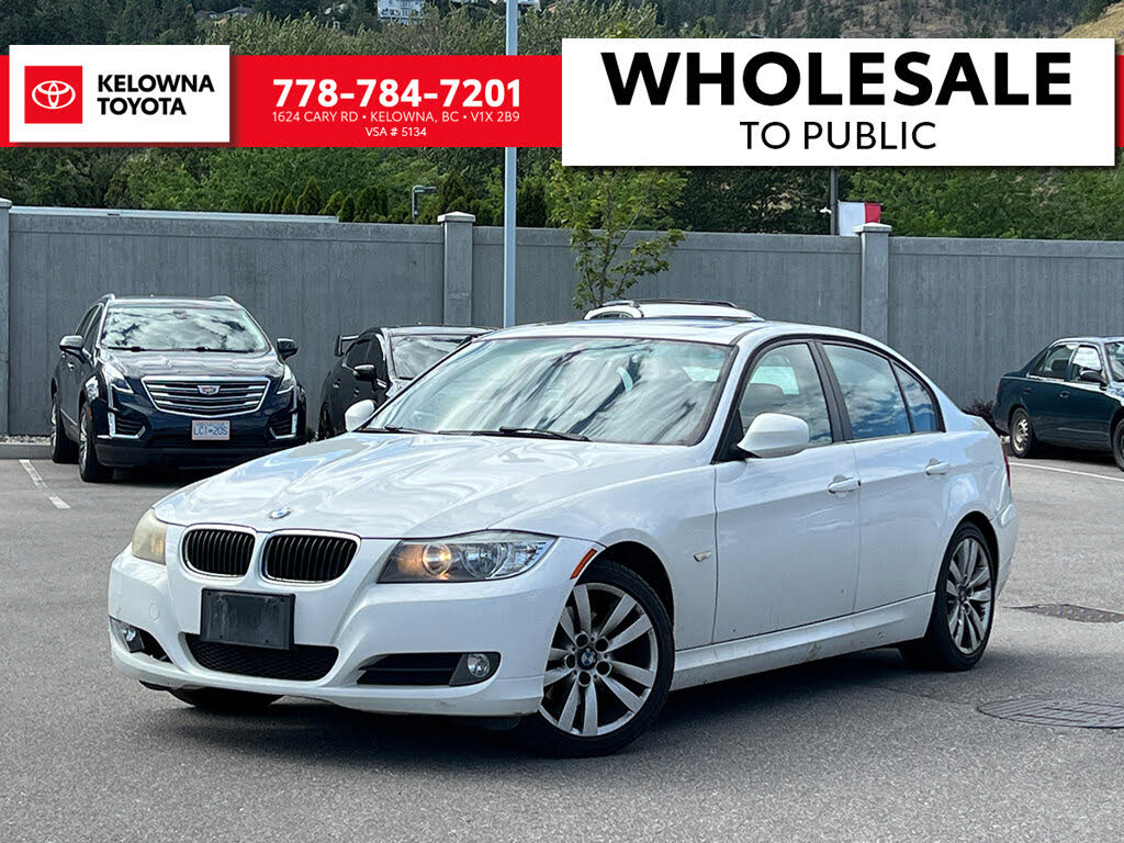 2011 BMW 3 Series 323i Sedan RWD