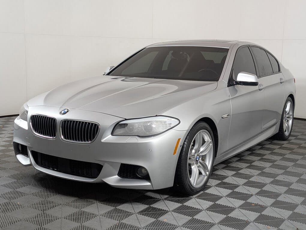 2013 BMW 5 Series 535i Sedan RWD
