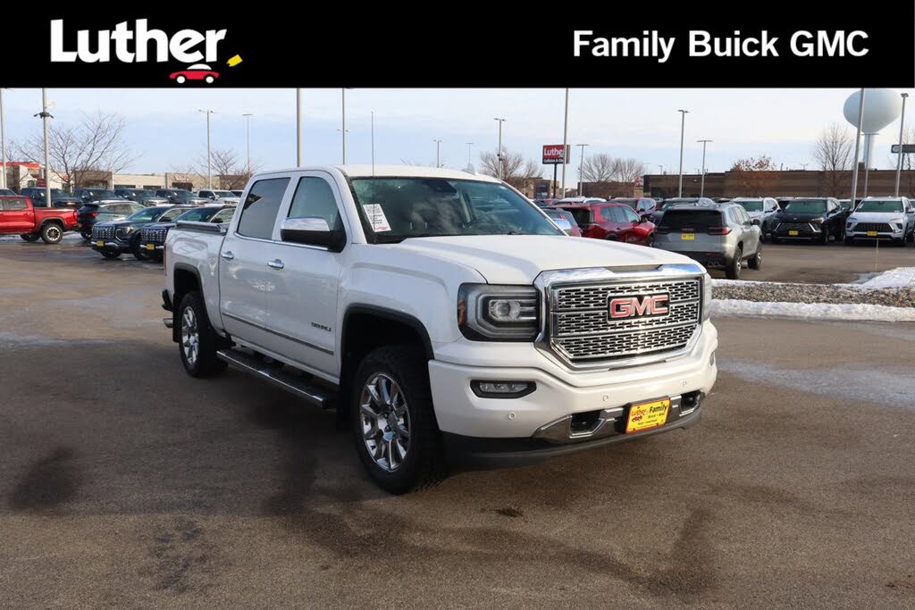 2017 GMC Sierra 1500 Denali Crew Cab 4WD