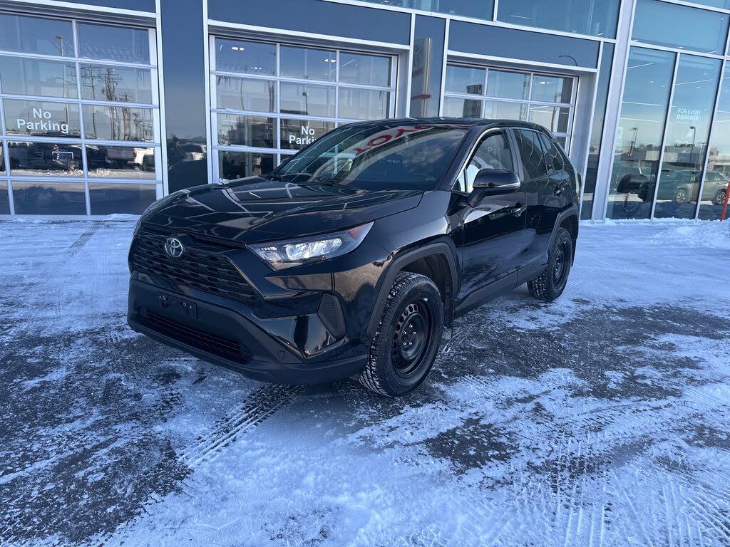 Toyota RAV4 LE AWD 2024