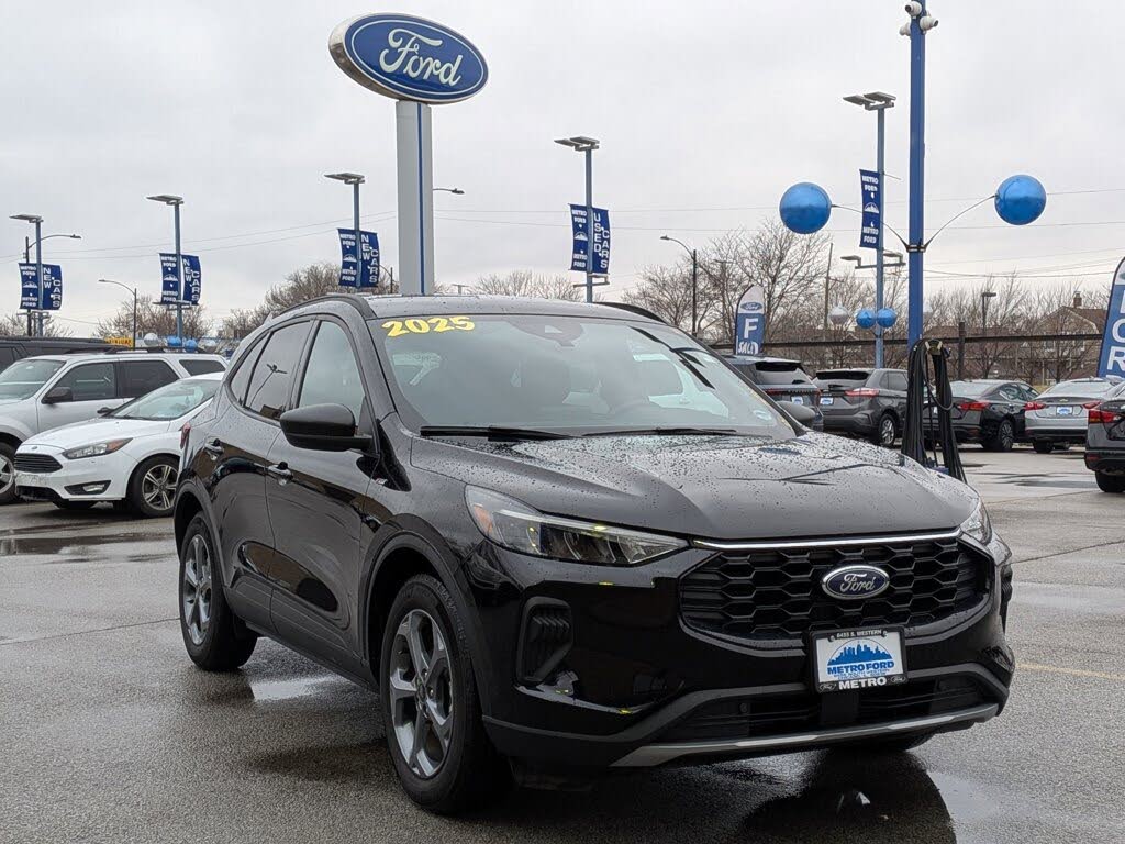 2025 Ford Escape ST-Line FWD