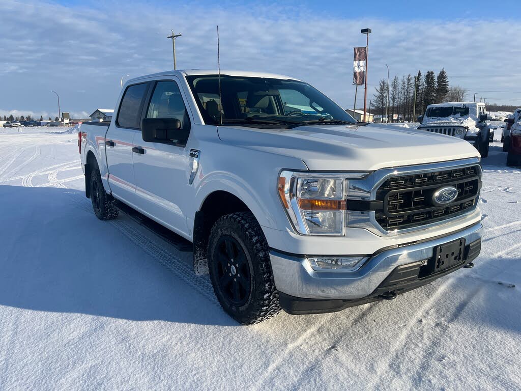 Ford F-150 XLT SuperCrew 4WD 2022