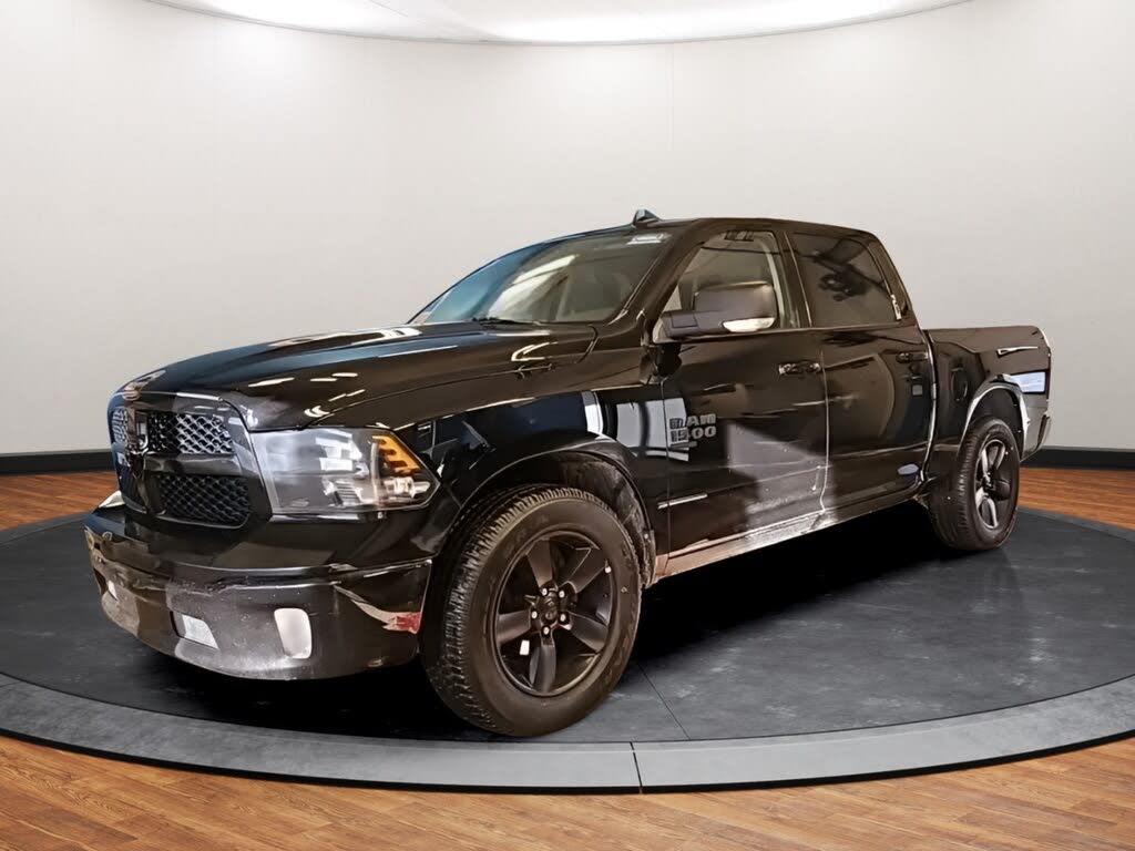 2022 RAM 1500 Classic SLT Crew Cab 4WD