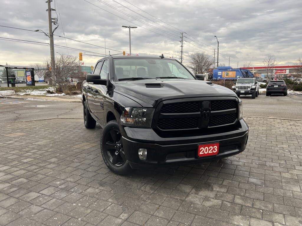 2023 RAM 1500 Classic SLT Crew Cab 4WD