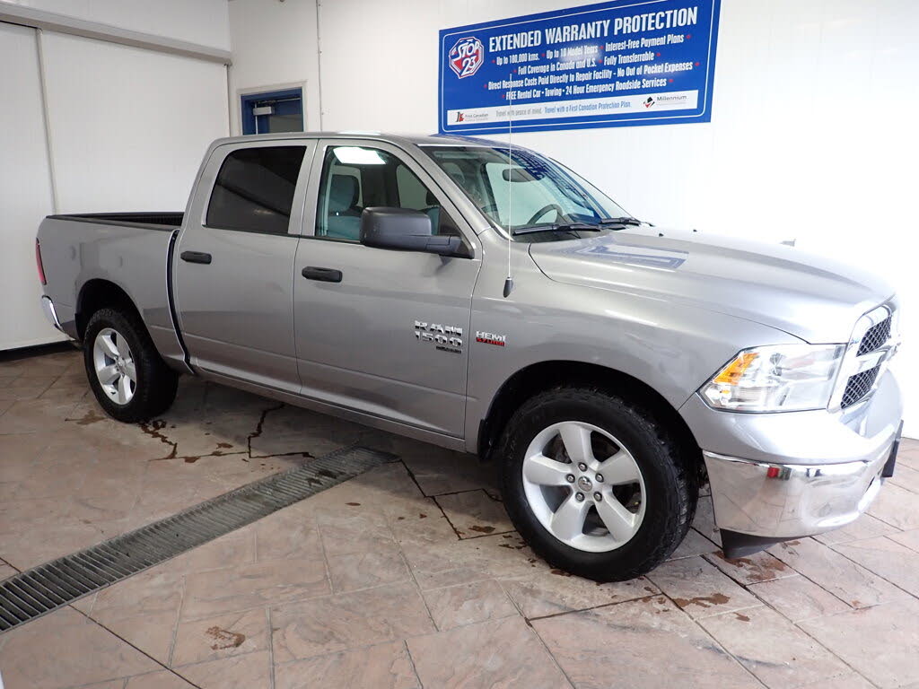 2023 RAM 1500 Classic SLT Crew Cab 4WD