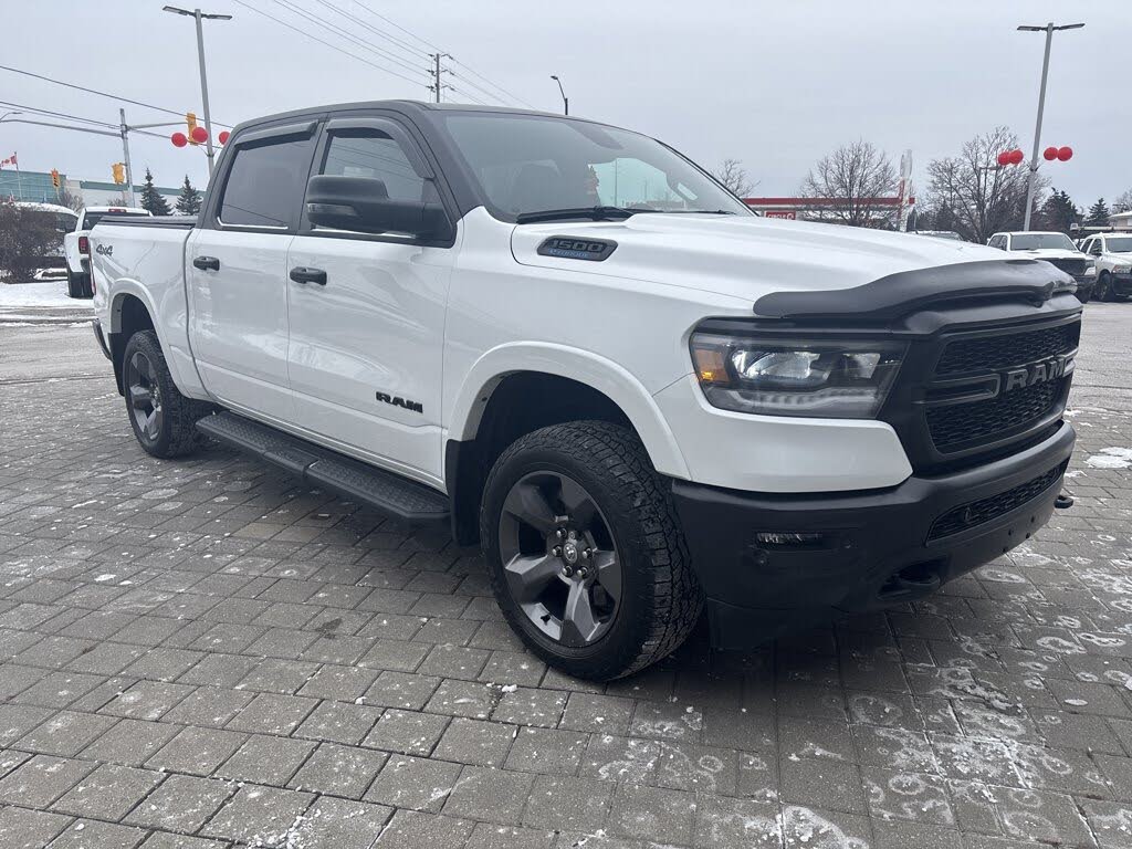 RAM 1500 Big Horn Crew Cab 4WD 2023