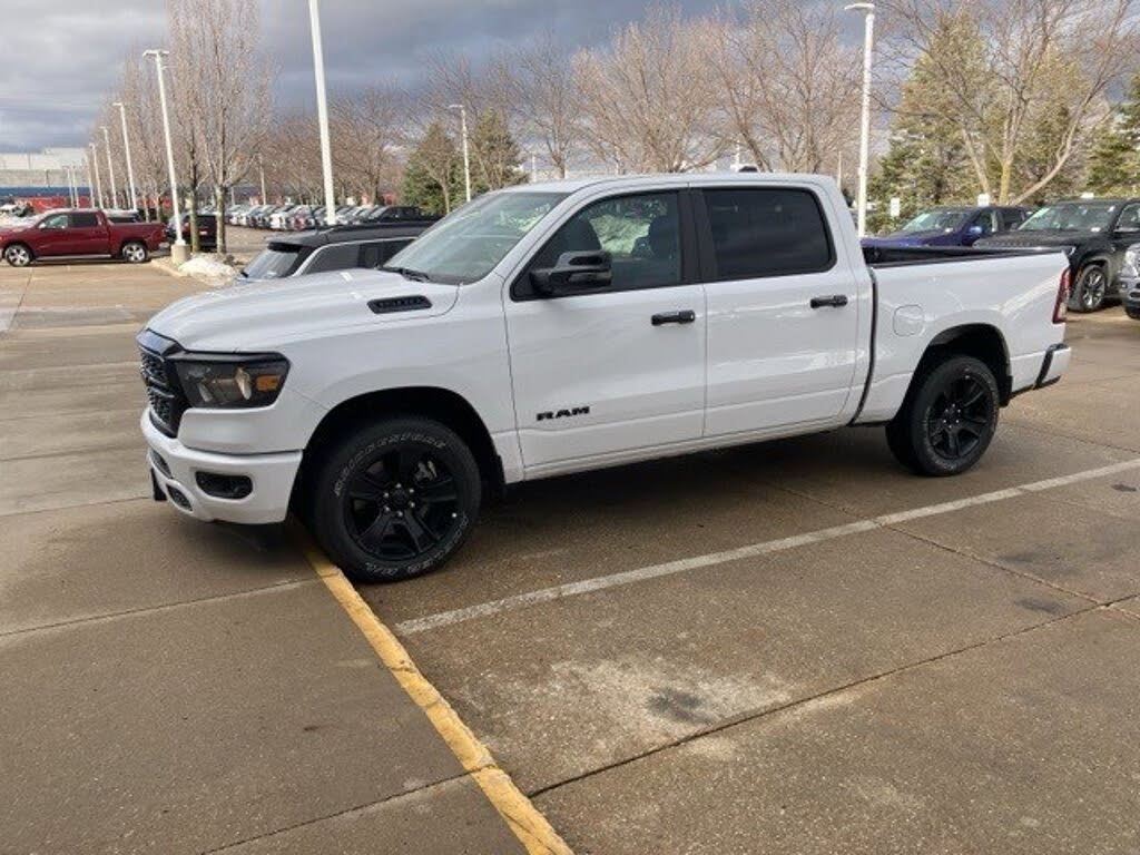 2024 RAM 1500 Big Horn Crew Cab 4WD
