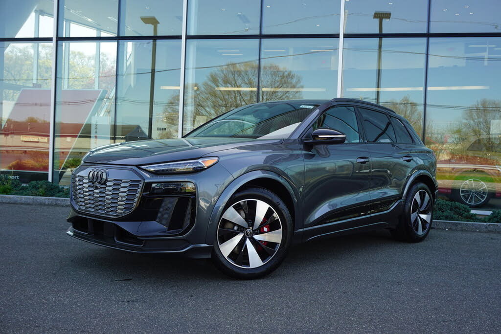 2025 Audi SQ6 e-tron quattro Premium Plus