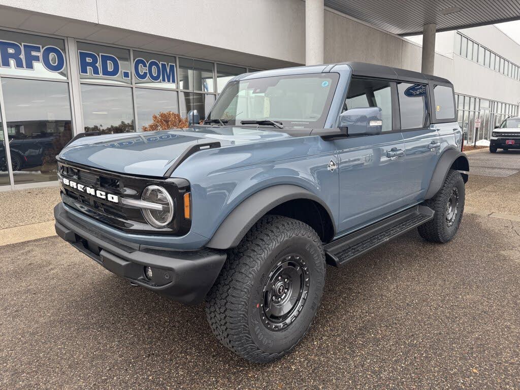 2025 Ford Bronco Outer Banks 4-Door 4WD