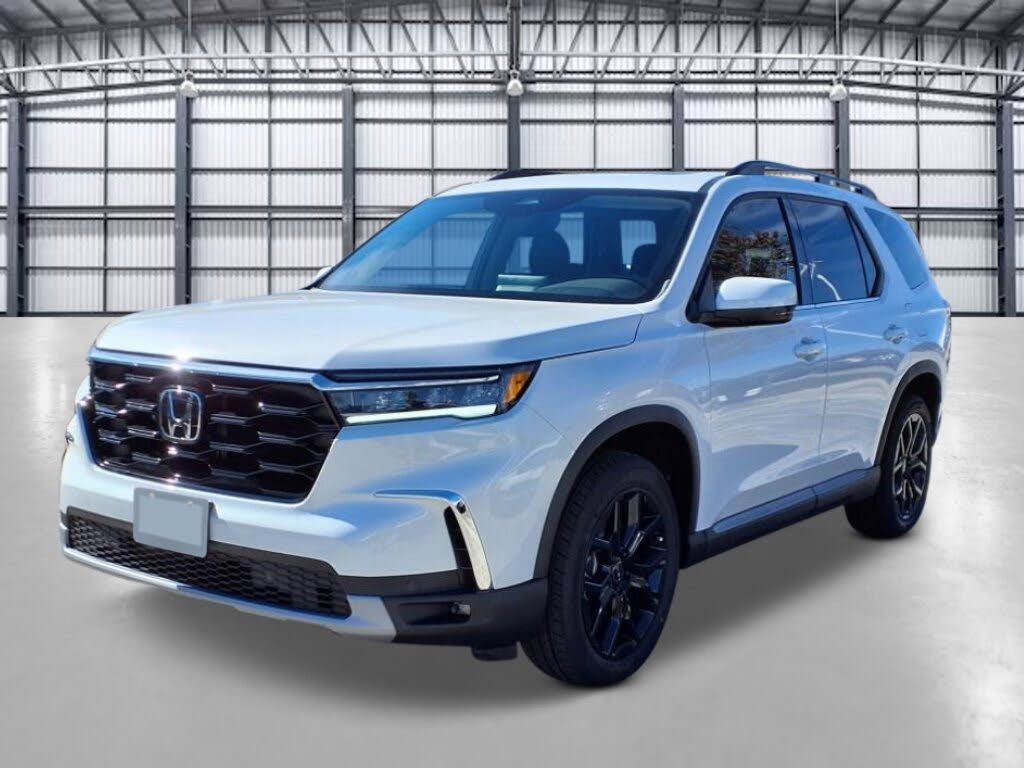 2025 Honda Pilot Touring FWD