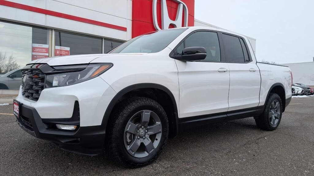 Honda Ridgeline TrailSport AWD 2025