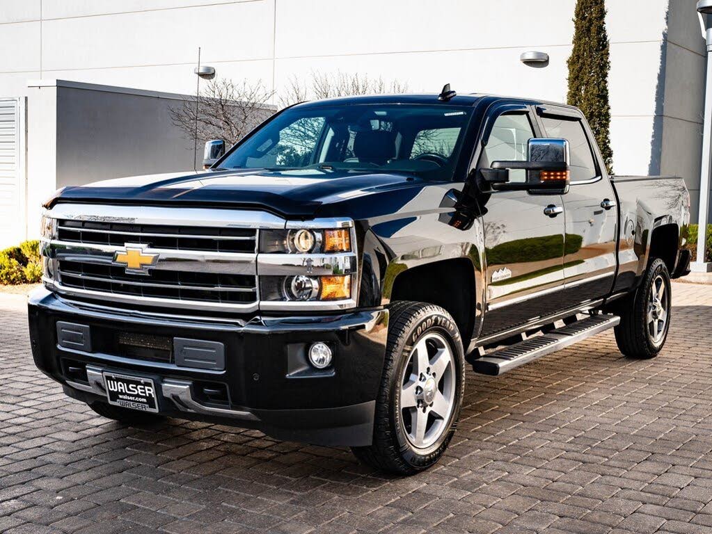 2018 Chevrolet Silverado 2500HD High Country Crew Cab 4WD