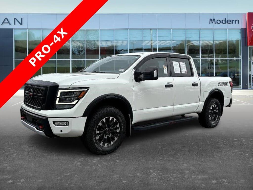 2021 Nissan Titan PRO-4X Crew Cab 4WD