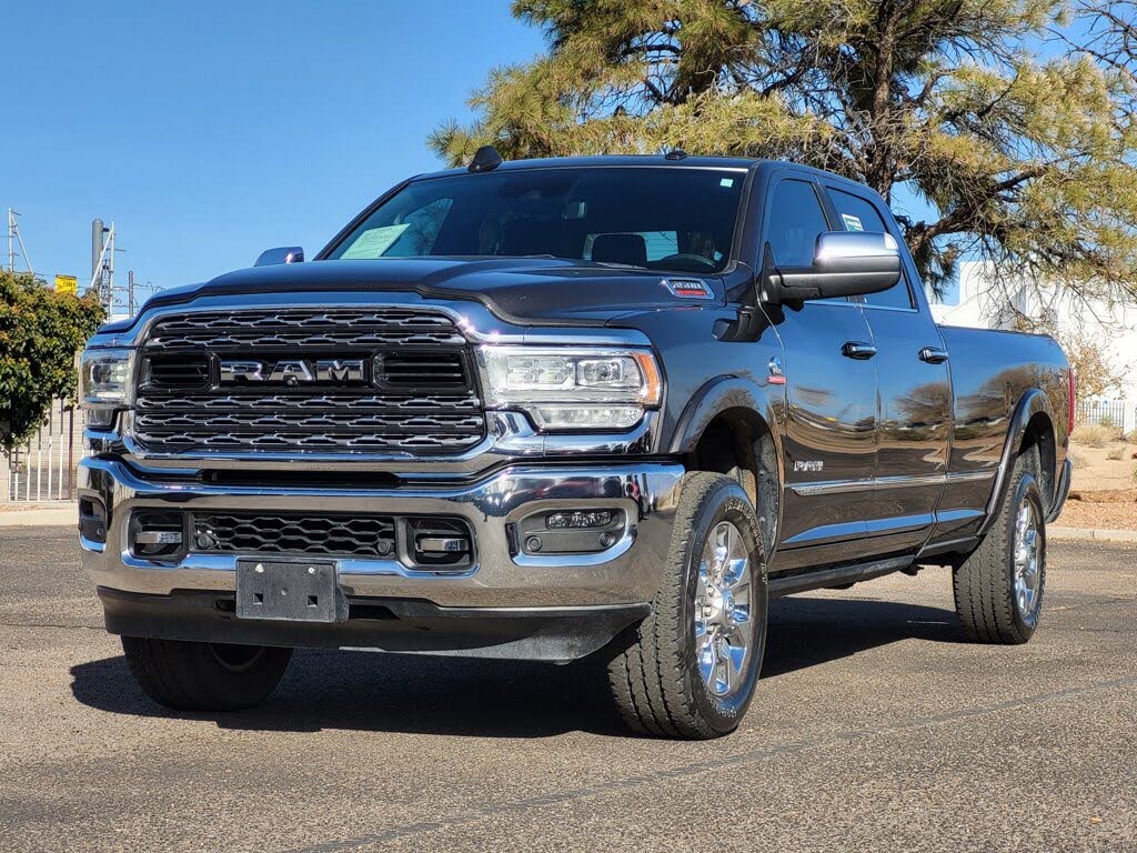 2022 RAM 3500 Limited Crew Cab LB 4WD