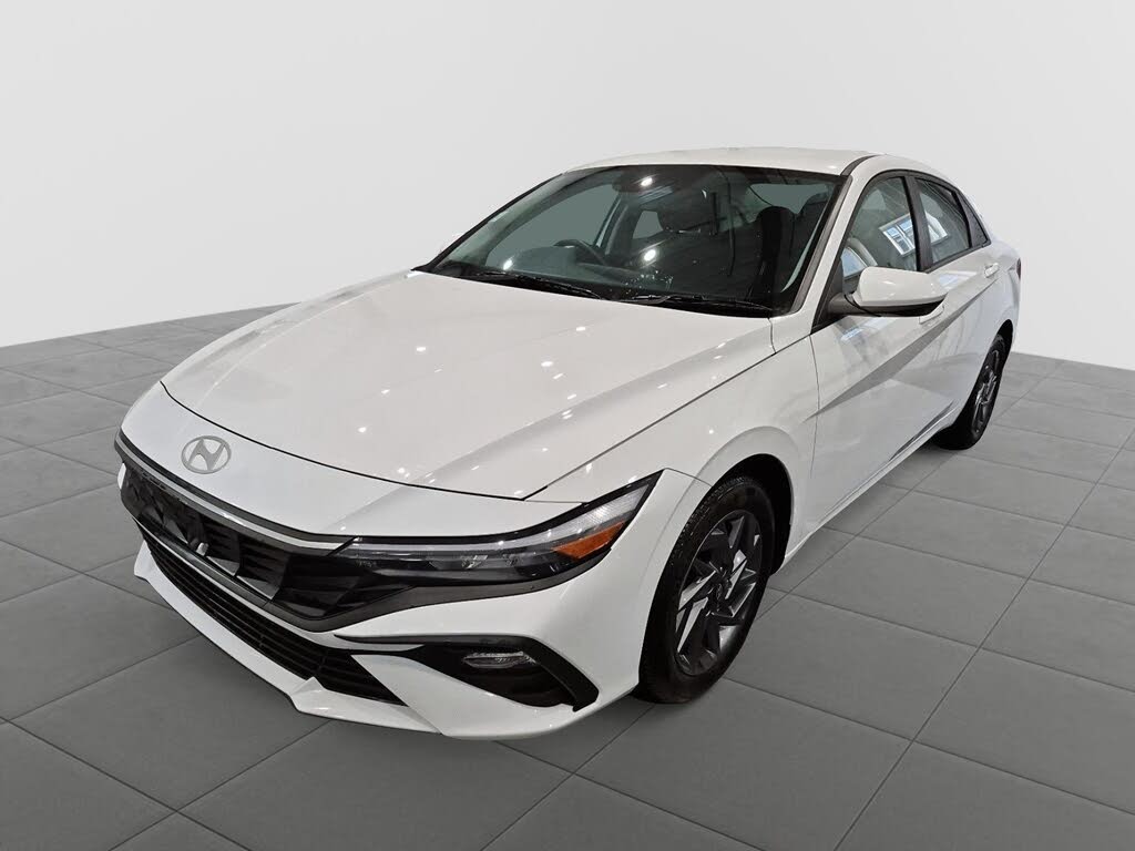2024 Hyundai Elantra Preferred FWD