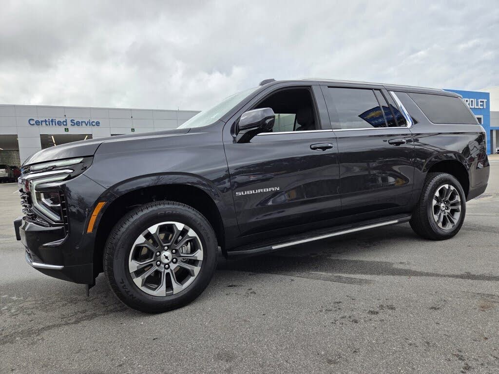 2025 Chevrolet Suburban LS RWD