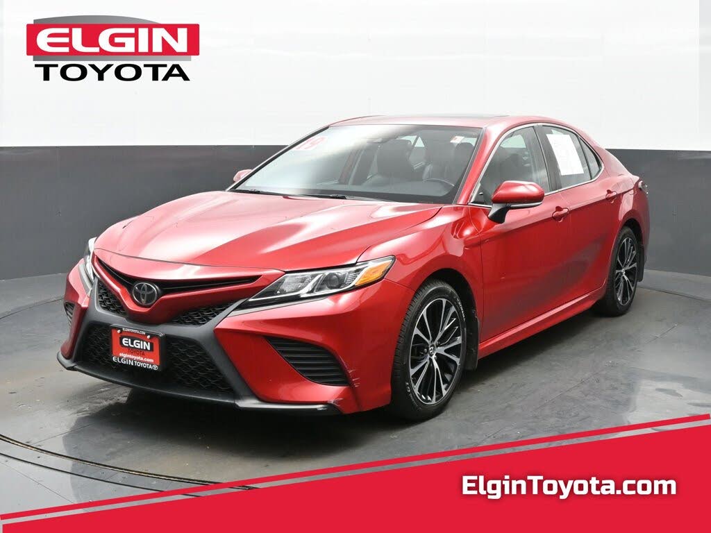 2019 Toyota Camry SE FWD