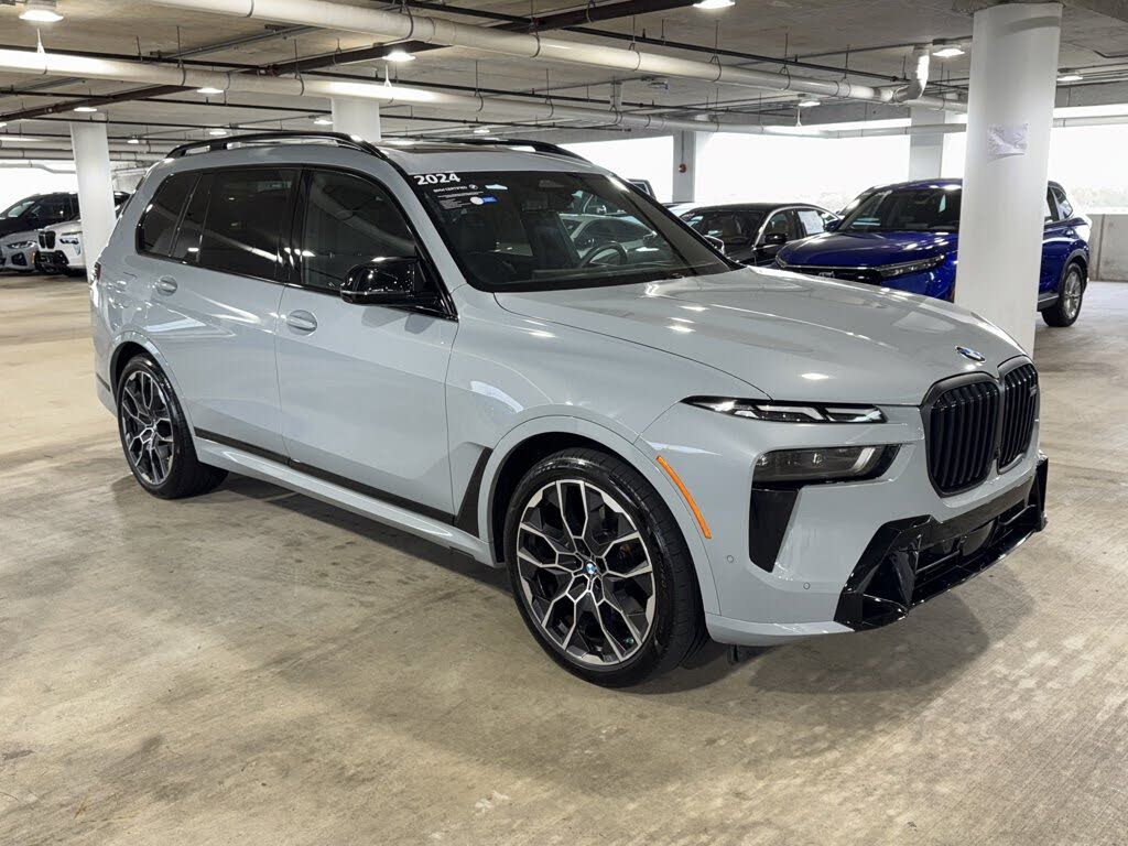 2024 BMW X7 M60i AWD