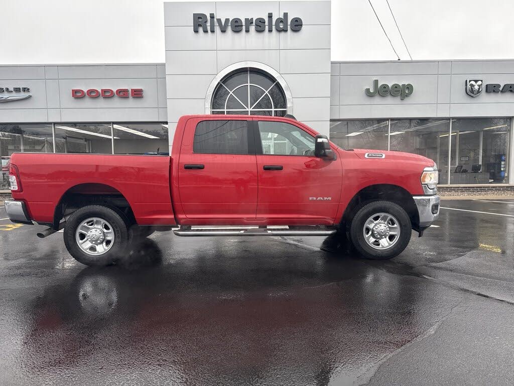 2024 RAM 2500 Big Horn Crew Cab 4WD