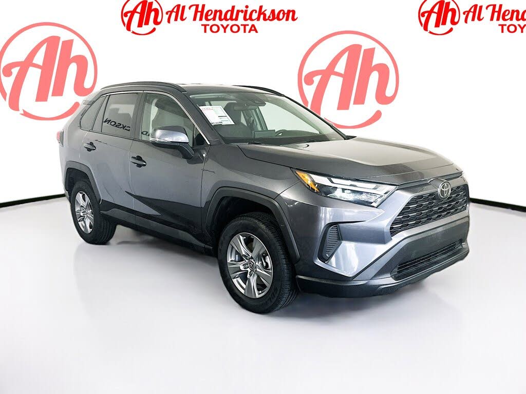 2024 Toyota RAV4 XLE FWD