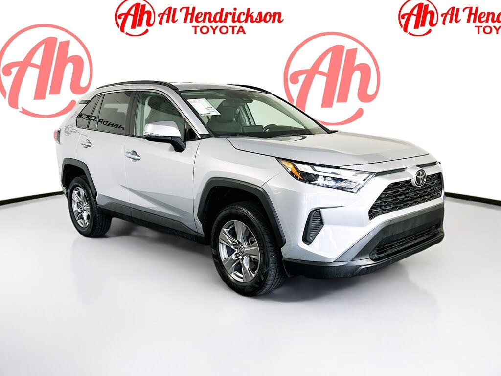 2024 Toyota RAV4 XLE FWD