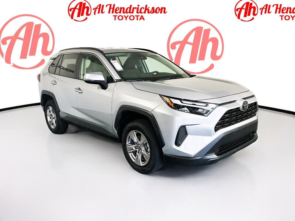 2024 Toyota RAV4 XLE FWD
