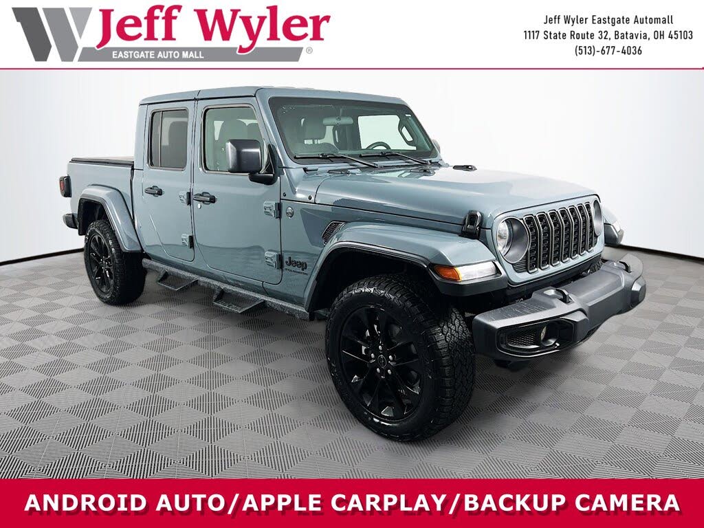 2025 Jeep Gladiator NightHawk Crew Cab 4WD