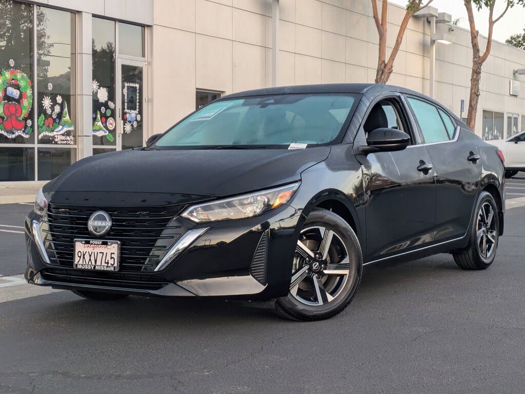 2025 Nissan Sentra SV FWD