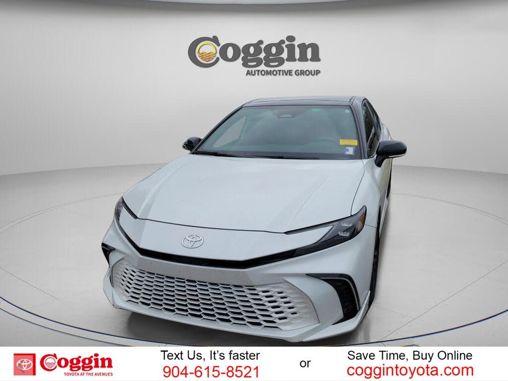 2025 Toyota Camry XSE FWD