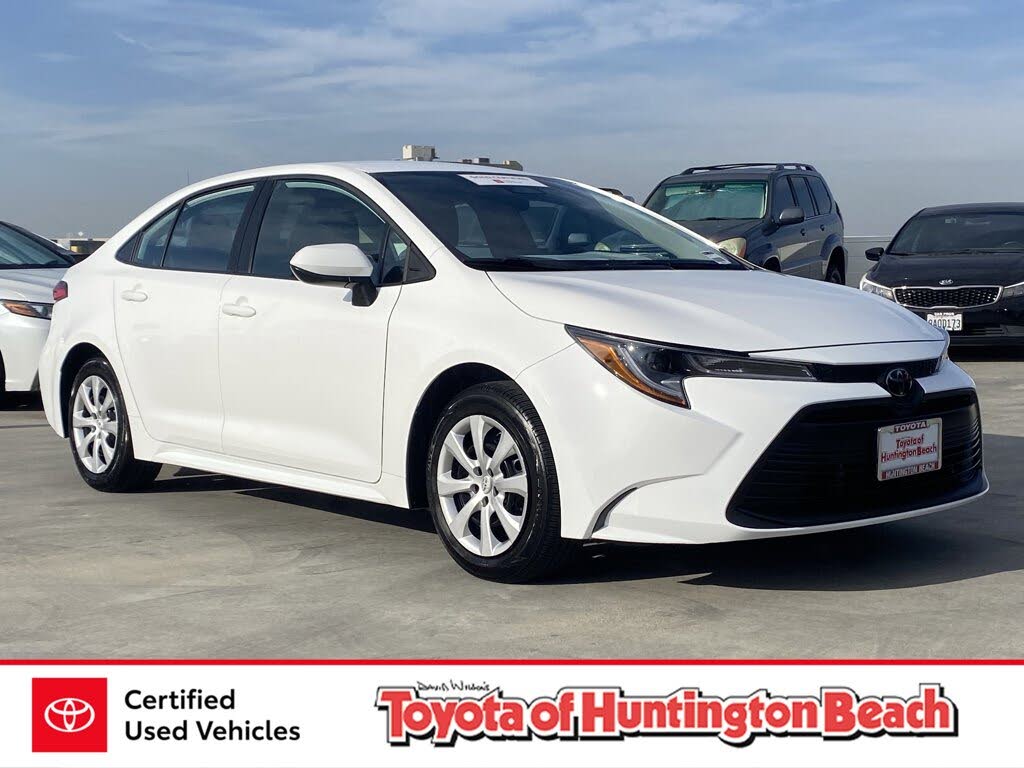 2025 Toyota Corolla LE FWD