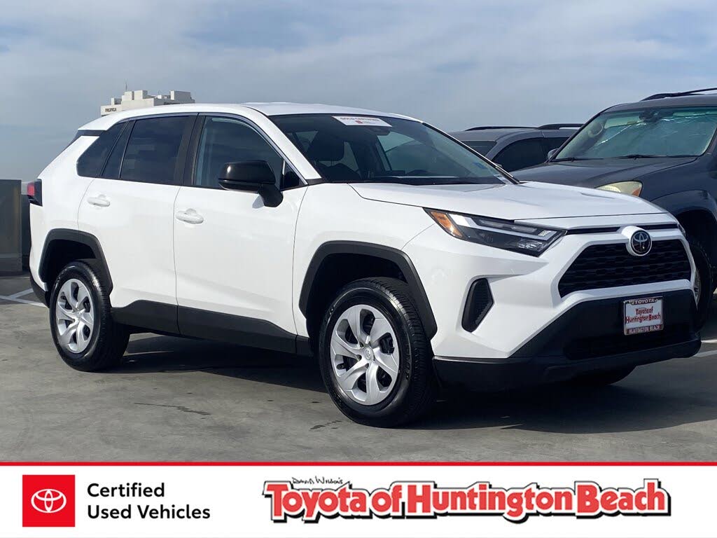 2025 Toyota RAV4 LE AWD