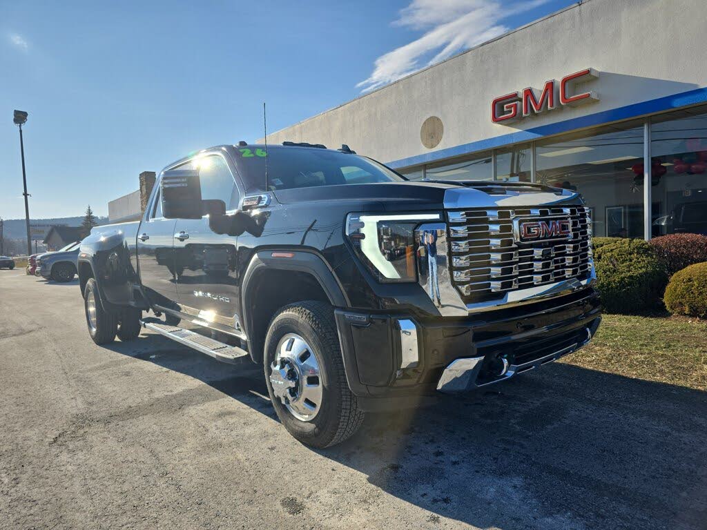 2026 GMC Sierra 3500HD Denali Crew Cab 4WD