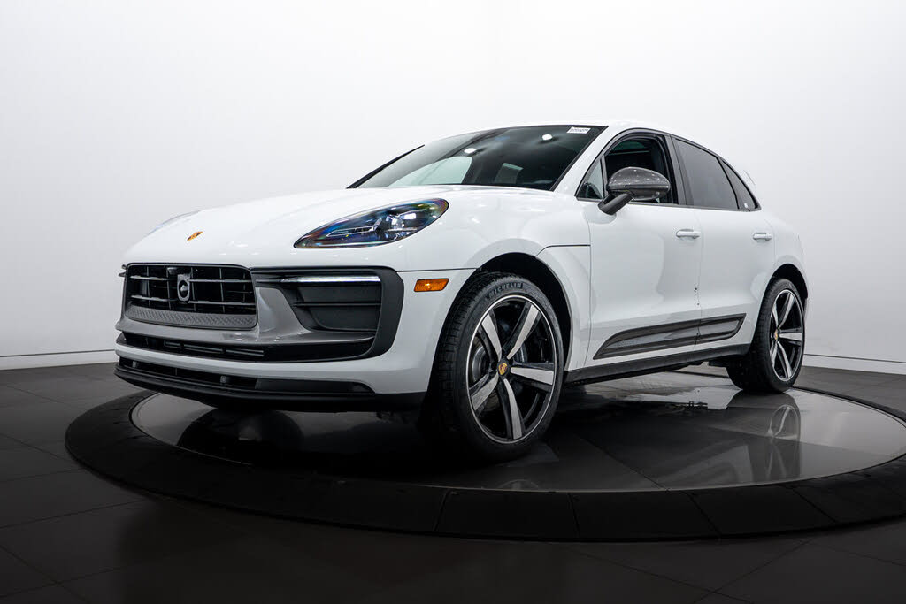 2026 Porsche Macan T AWD
